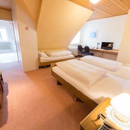 Hotel Thielmann Mittenaar Экстерьер фото
